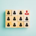 分業制時代の人材調達：正社員・外注・派遣、それぞれの役割