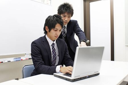 外国籍起業家のための日本での会社設立と税務署・年金事務所手続き